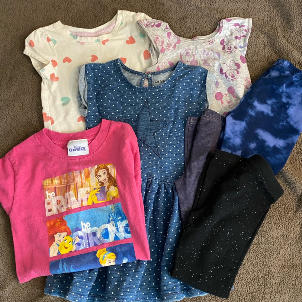 Girls 5T bundle! 🙃